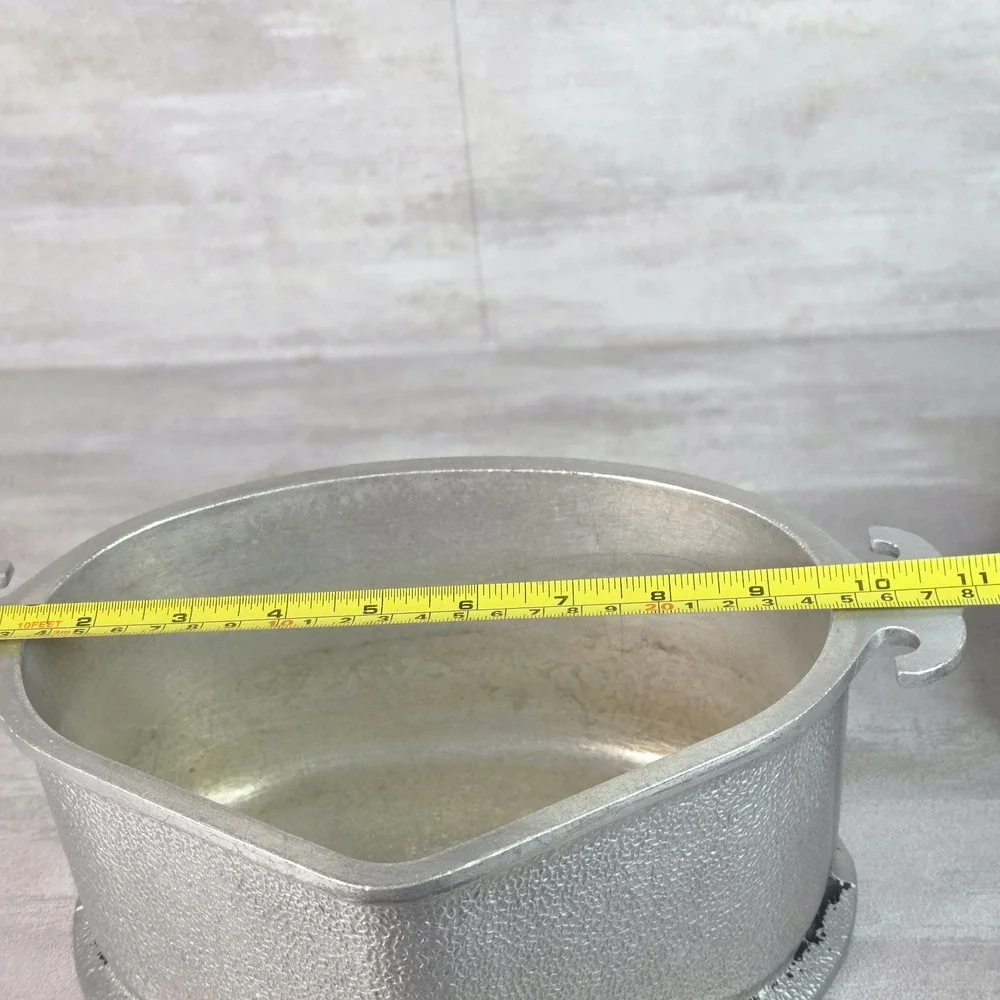 VTG Guardian Service Ware Cast Aluminum Triangle Heart Pot Roaster with Lid